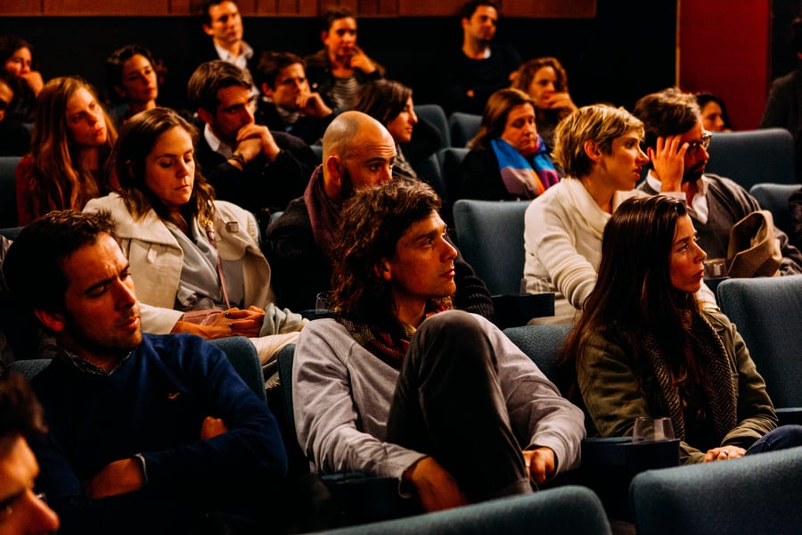 Audience interest. Лекция. Аудитория слушателей. Аудитория зрители.